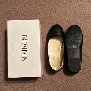 Dreampairs black flats new in box